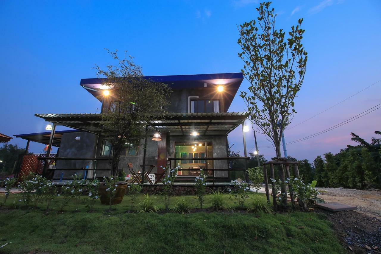 Falik Farm Stay Phra Nakhon Si Ayutthaya Exterior foto
